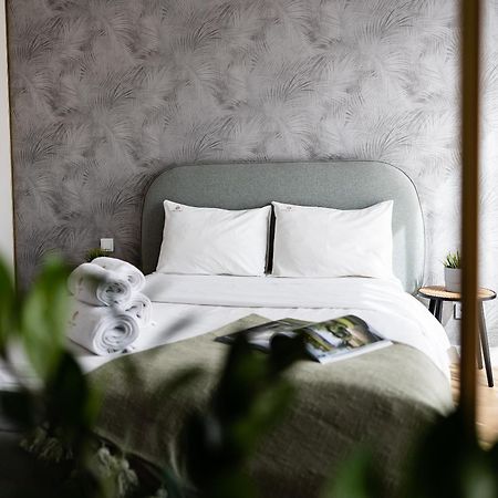 Kolejowa Aparthotel Varsó Kültér fotó