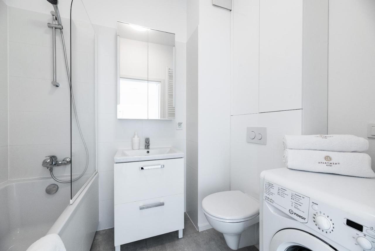 Kolejowa Aparthotel Varsó Kültér fotó