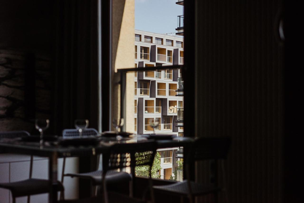 Kolejowa Aparthotel Varsó Kültér fotó