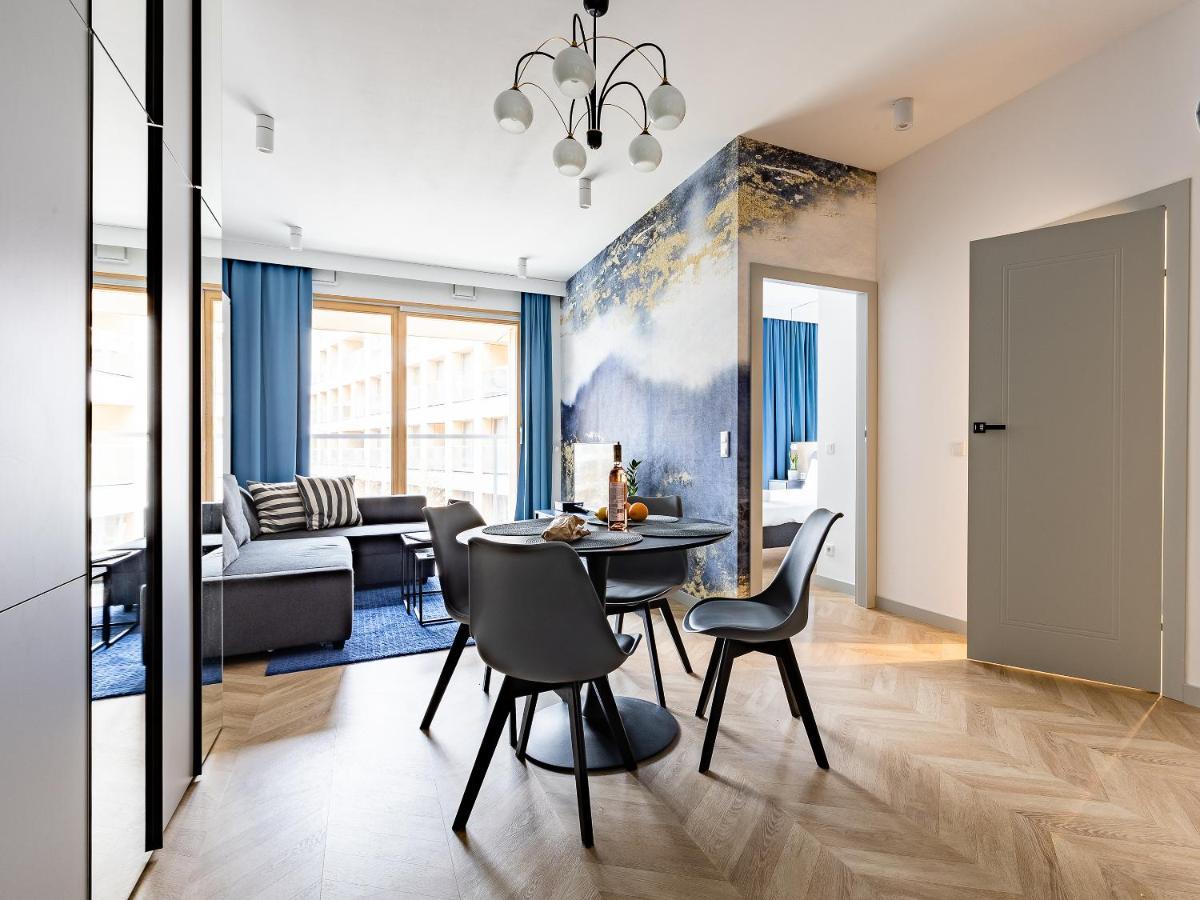 Kolejowa Aparthotel Varsó Kültér fotó